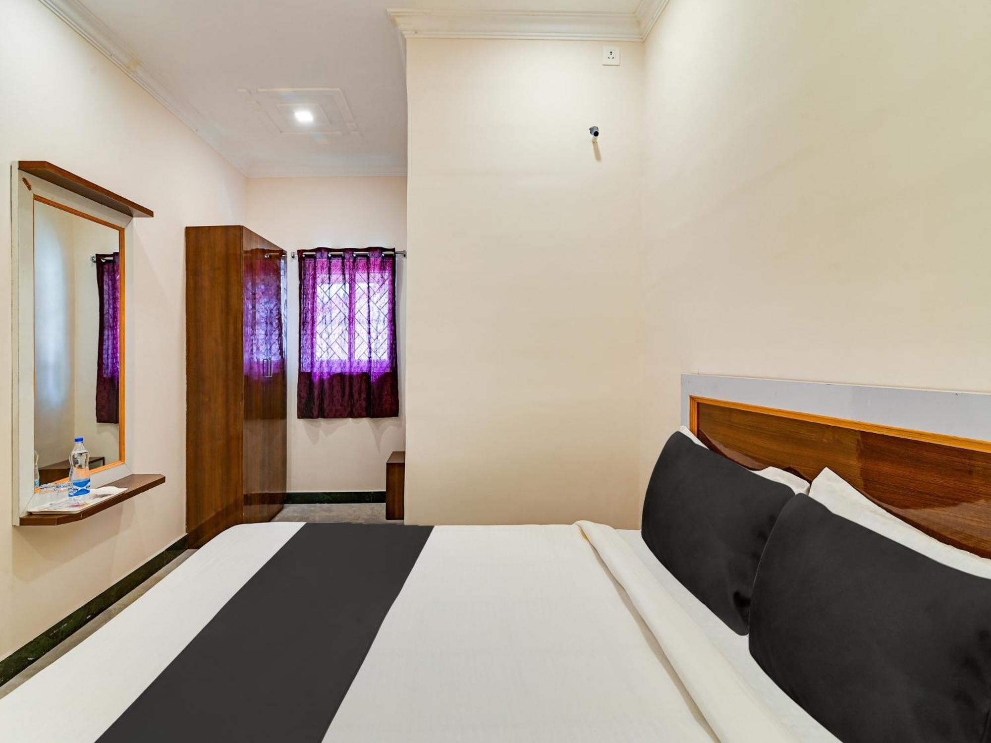 Hotel O Rj Royal Inn Веллуру Екстер'єр фото