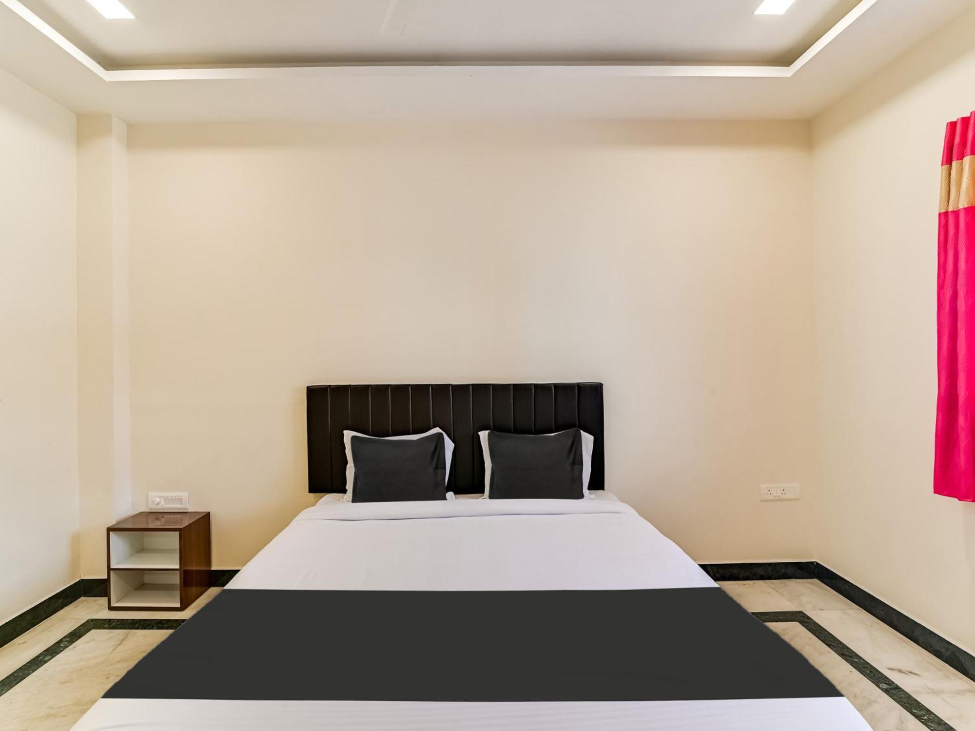 Hotel O Rj Royal Inn Веллуру Екстер'єр фото