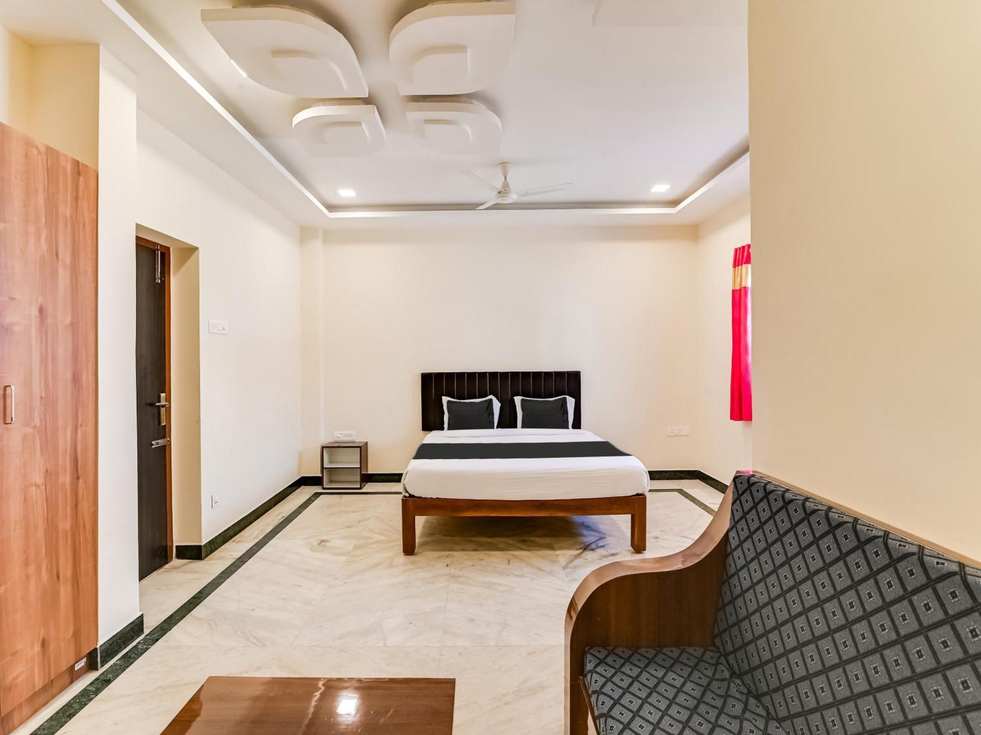 Hotel O Rj Royal Inn Веллуру Екстер'єр фото